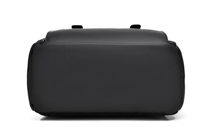 Noir Executive Business Backpack detail 4