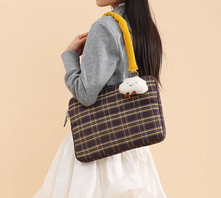 Heritage Plaid Laptop Bag detail 4