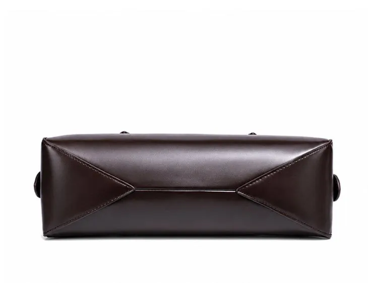 Elvara Baguette Shoulder Bag detail 3