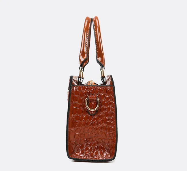 Multi-Piece Mother and Child Shoulder Handbag Set detail 5