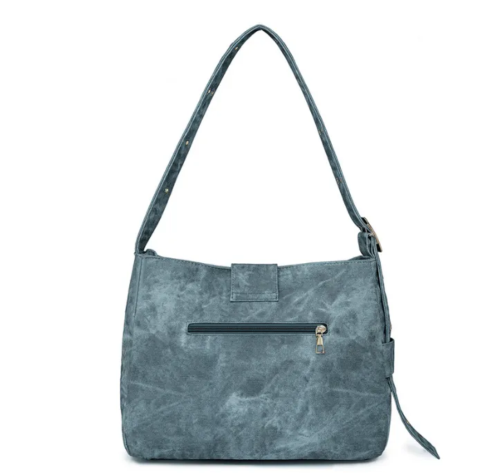 Heritage Strap Shoulder Bag detail 4