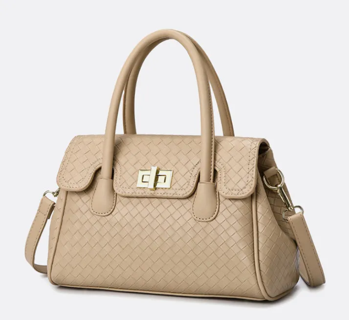 Timeless Weave Elegance Handbag detail 3