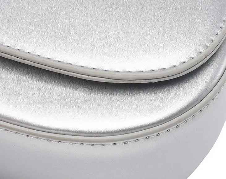 Luna Curve Shoulder Bag detail 9