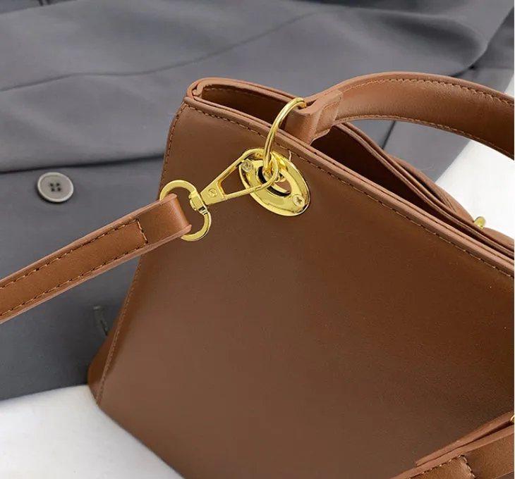 Bow Detail Chic Handbag detail 9