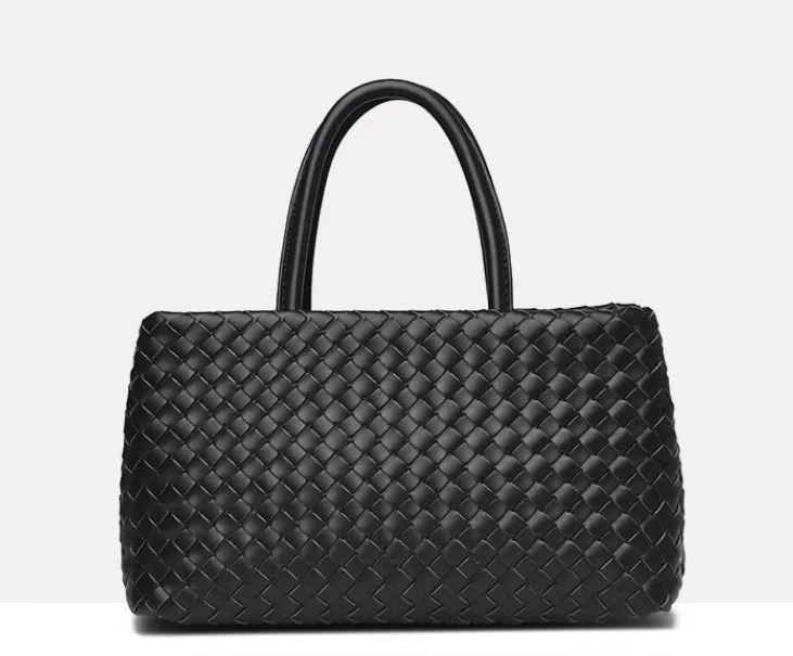 Brielle Woven Handbag detail 4
