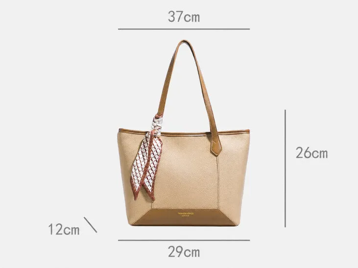 Modern Elegant Tote Bag detail 9