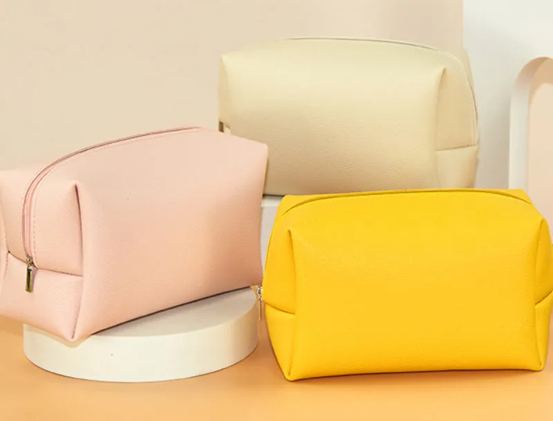 Compact Luxury Cosmetic Bag detail 11