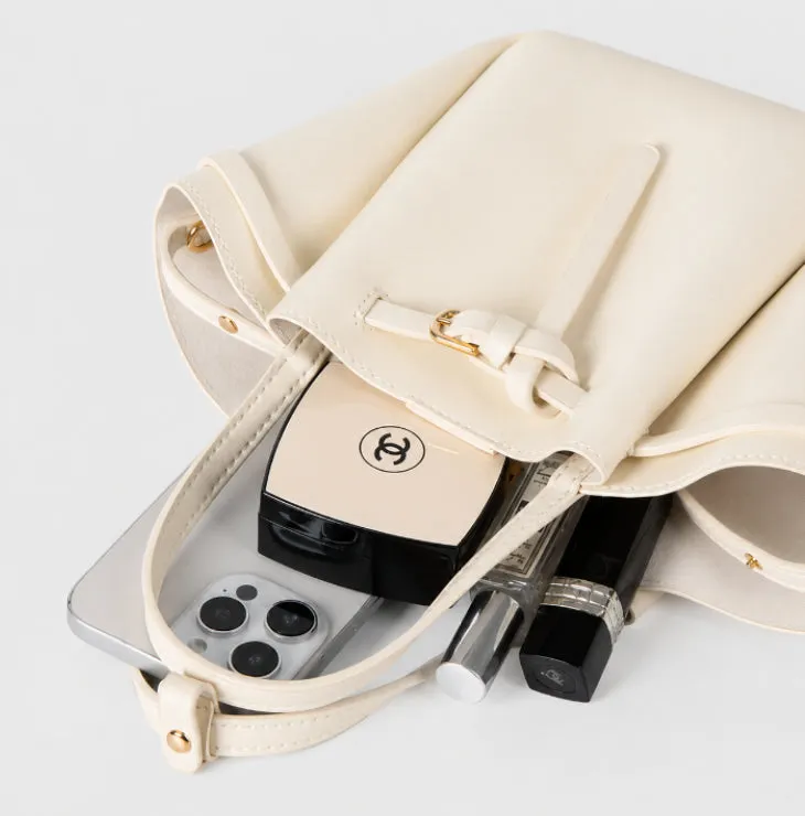 Luxe Everyday Carry Handbag detail 9