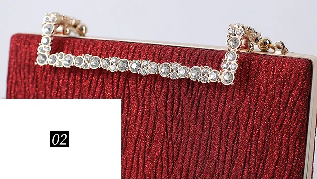 Pleated Diamond Oxford Cloth Evening Clutch detail 10