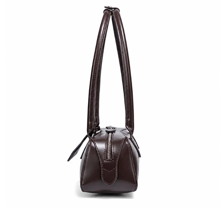 Elvara Baguette Shoulder Bag detail 2