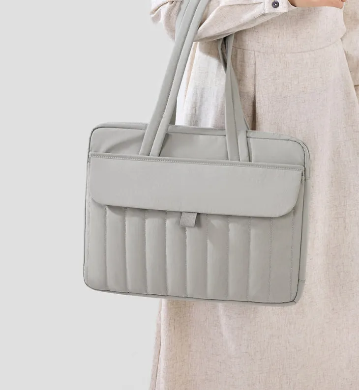 Modern Commuter Laptop Bag detail 4