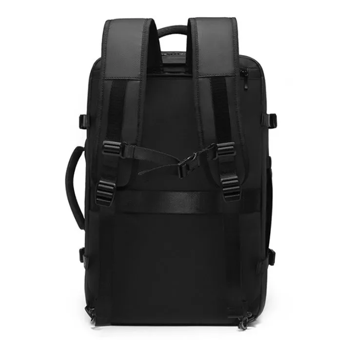 Executive Voyager Backpack detail 4