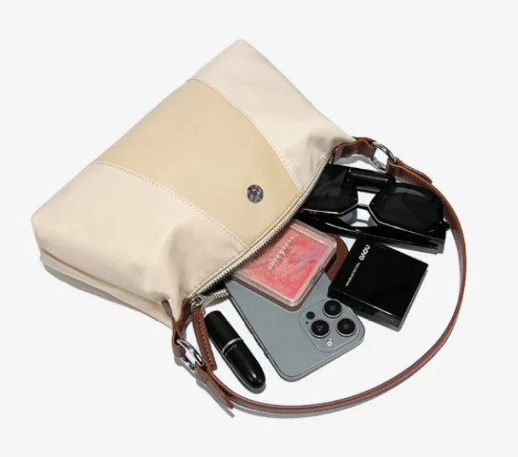 Aveline Shoulder Bag detail 13