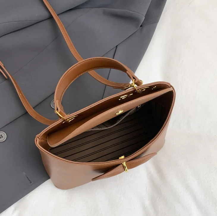 Bow Detail Chic Handbag detail 10