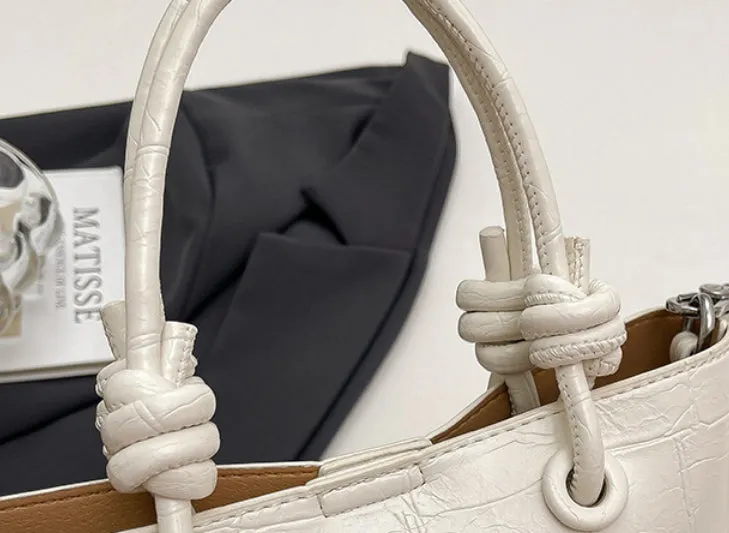 Chic Pocket Shoulder Bag detail 7