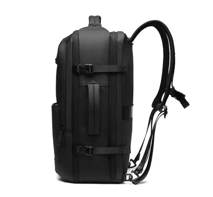 Executive Voyager Backpack detail 3