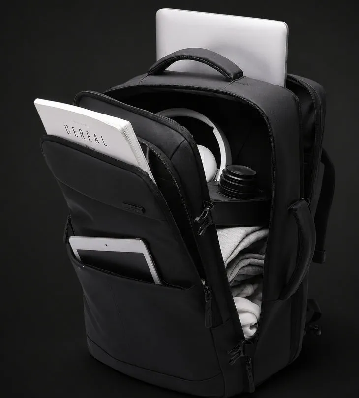 Executive Voyager Backpack detail 16