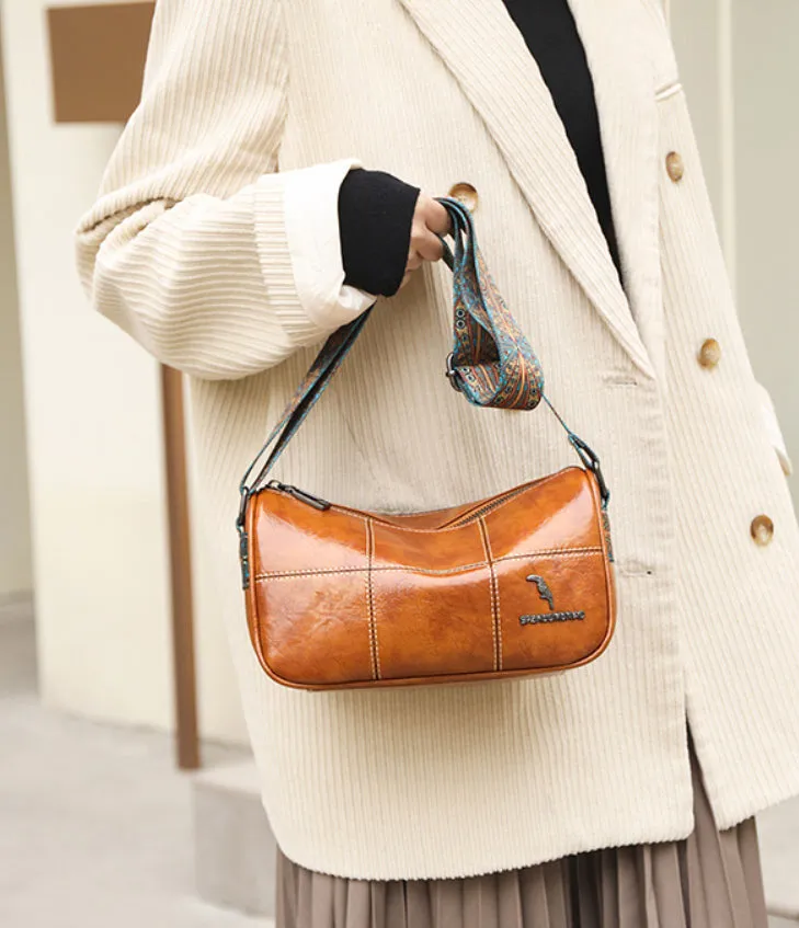 Barrel Wax Trend Crossbody Bag detail 8