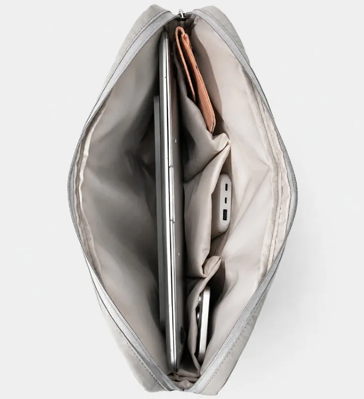 Modern Commuter Laptop Bag detail 11