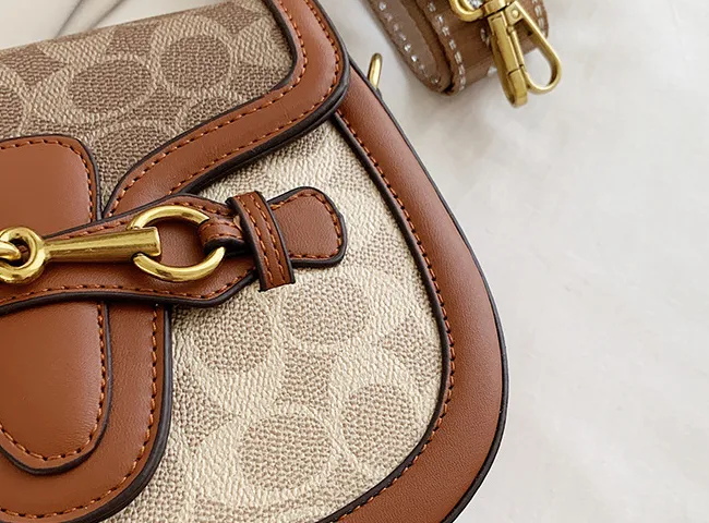 Retro Saddle Mini Shoulder Bag detail 8