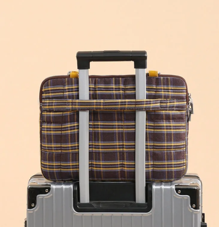 Heritage Plaid Laptop Bag detail 11