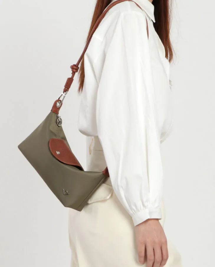 Amélie Shoulder Bag detail 12