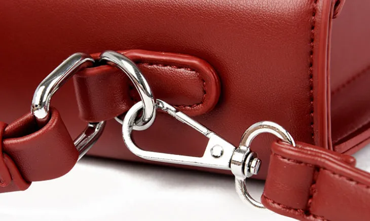 Signature Lock Women’s Handbag detail 9