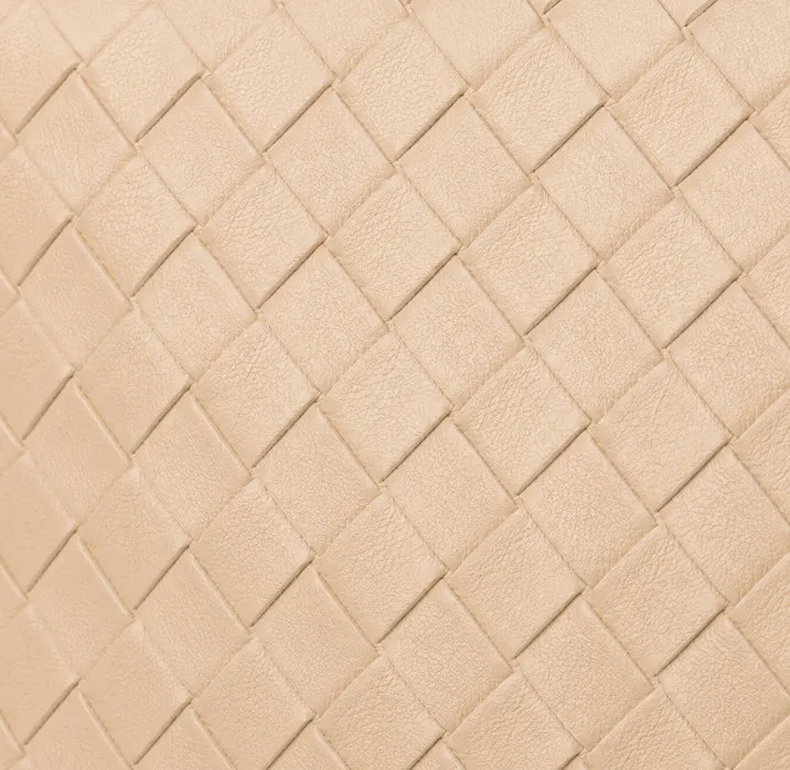 Timeless Weave Elegance Handbag detail 6