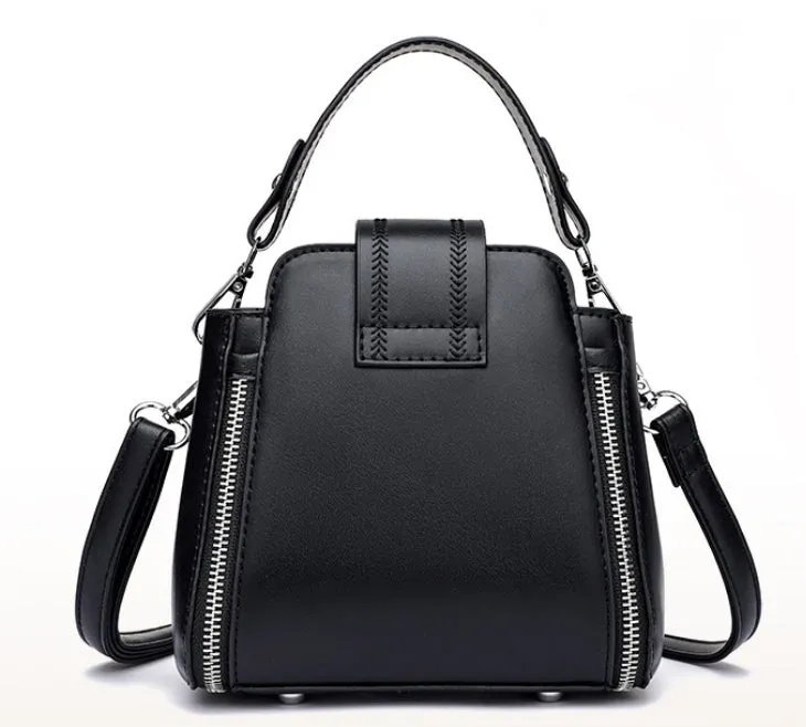 Urban Edge Bucket Bag detail 5