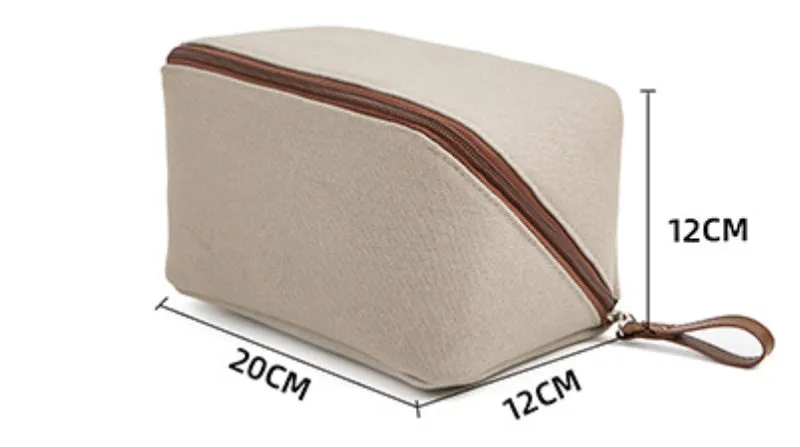 Essentials Chic Portable Cosmetic Bag detail 11