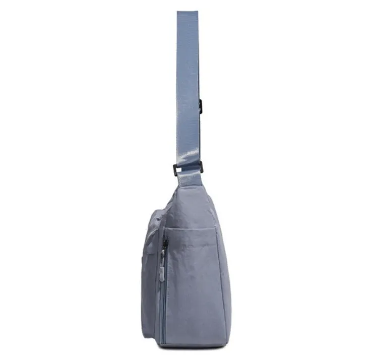 Metro Flex Utility Shoulder Bag detail 3