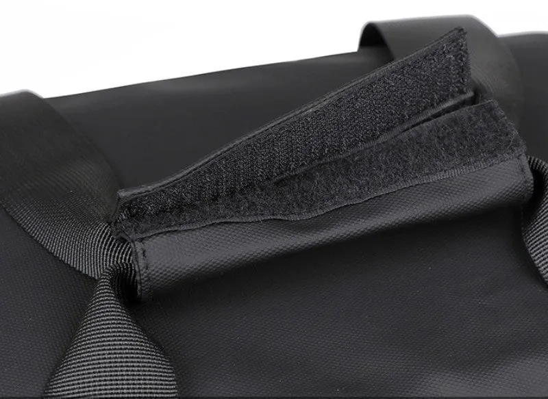 Travel Duffle Bag with Shoe Compartment detail 11