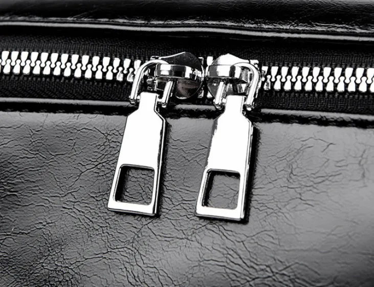 Black Gloss Bowling Shoulder Bag detail 11