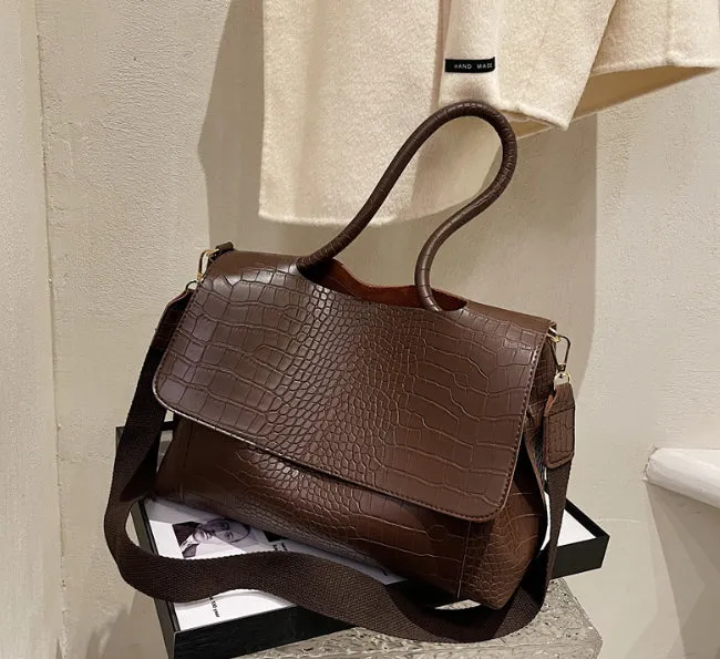 Wide-Band  Commuter Shoulder Tote Bag detail 3