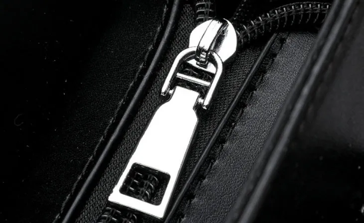 Urban Edge Bucket Bag detail 10