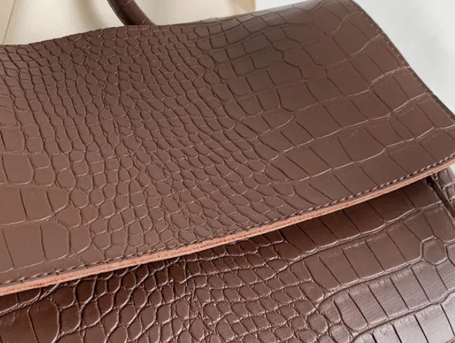 Wide-Band  Commuter Shoulder Tote Bag detail 6