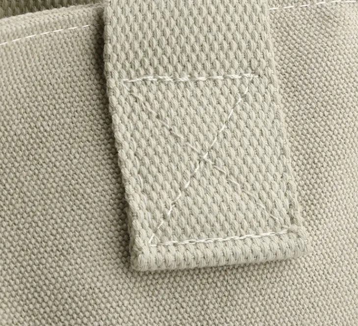 Classic Canvas Shoulder Bag detail 12