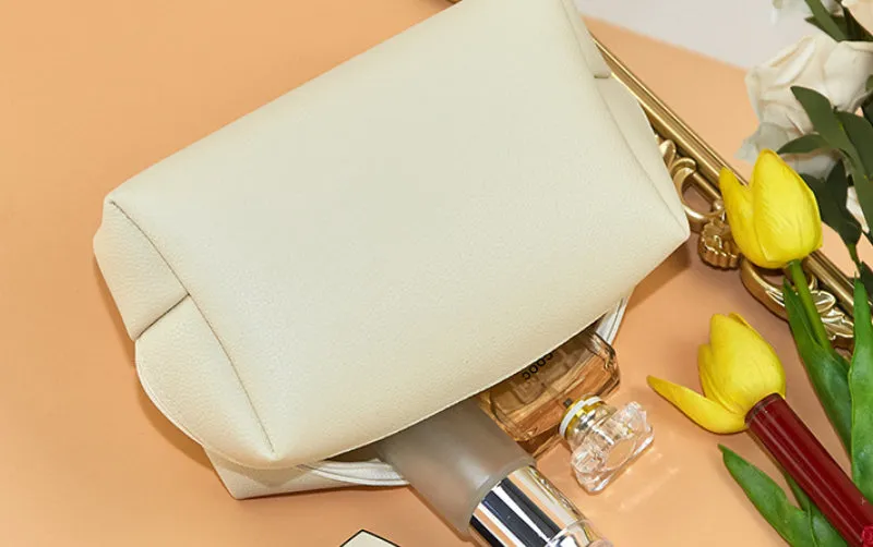 Compact Luxury Cosmetic Bag detail 4