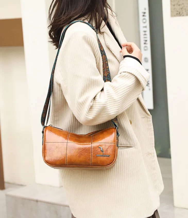 Barrel Wax Trend Crossbody Bag detail 17