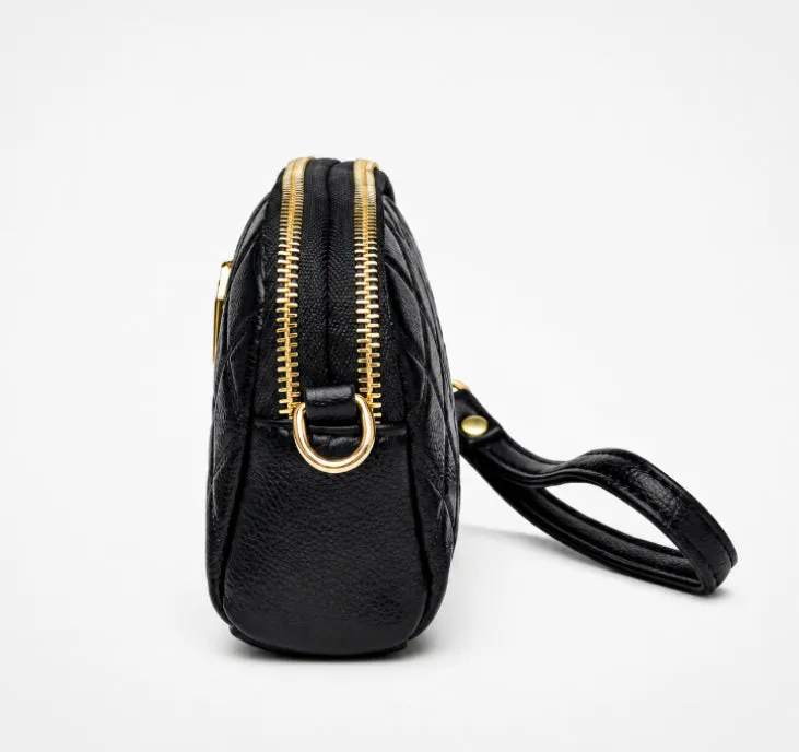 Signature Quilted Designer Crossbody Bag detail 3