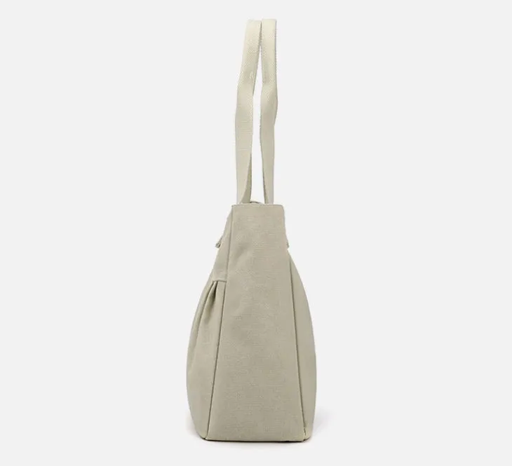 Classic Canvas Shoulder Bag detail 4