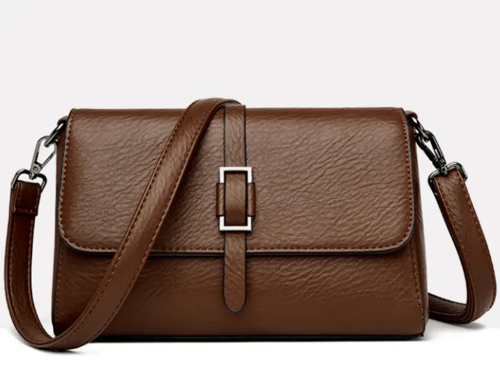 Heritage Buckle Crossbody Bag detail 1