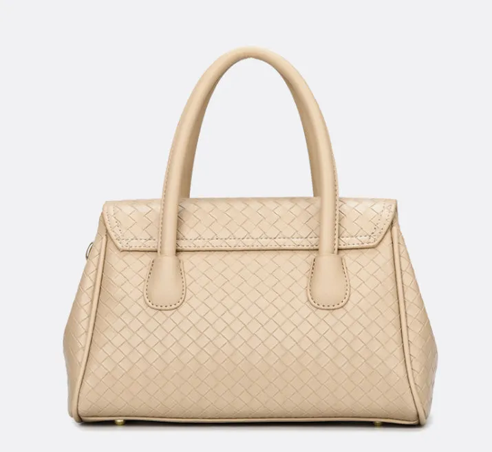 Timeless Weave Elegance Handbag detail 5