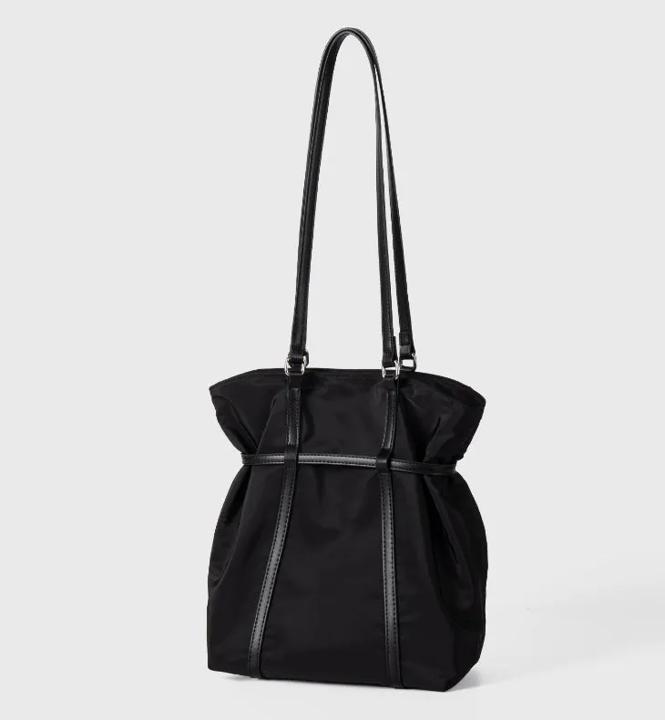 Eclipse Minimal Bucket Bag detail 1