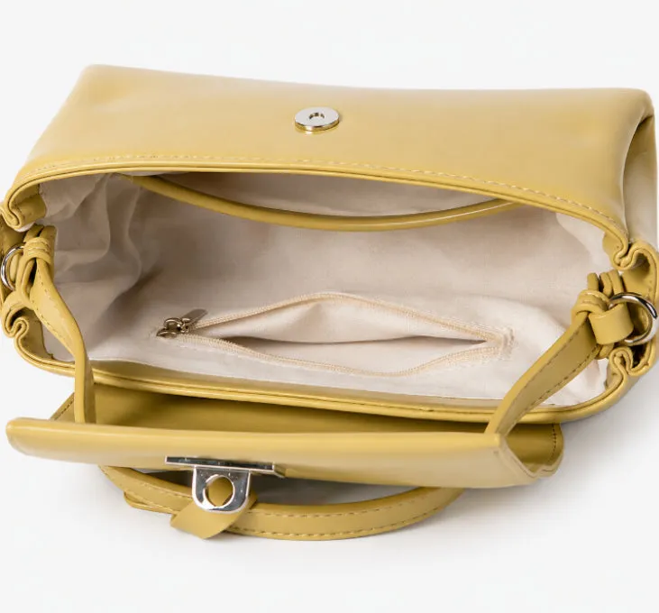 Luna Luxe Flap Handbag detail 8