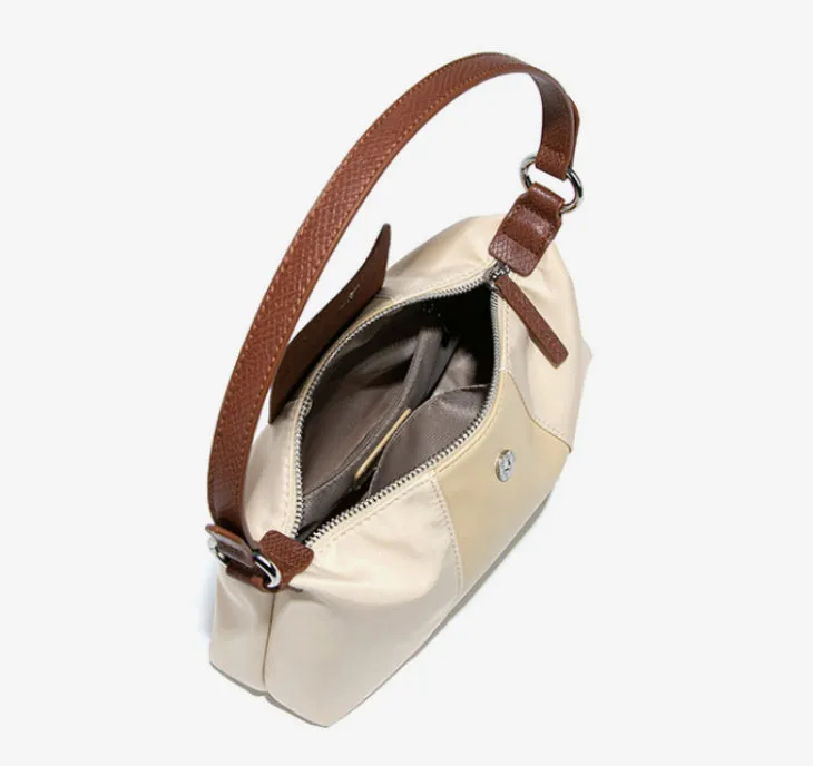 Aveline Shoulder Bag detail 12