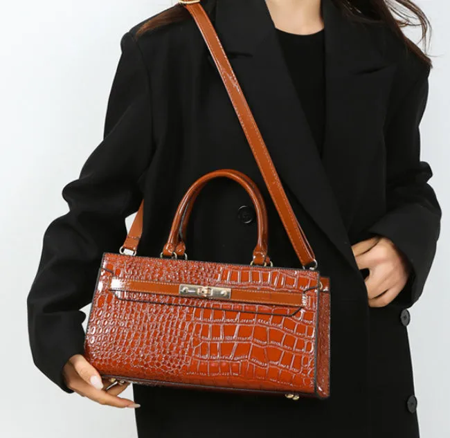 Multi-Piece Mother and Child Shoulder Handbag Set detail 18