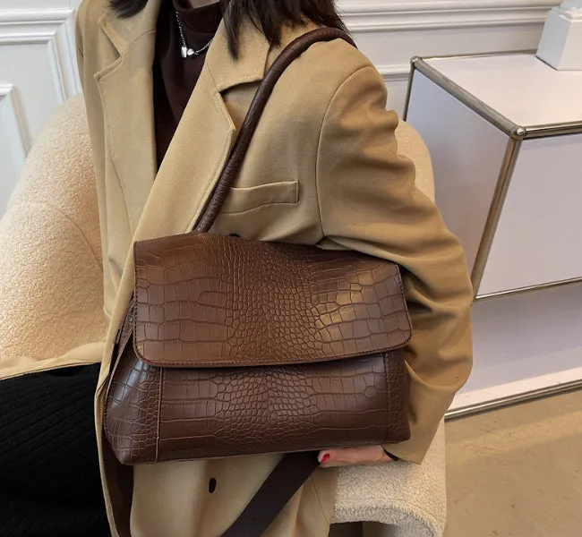 Wide-Band  Commuter Shoulder Tote Bag detail 5