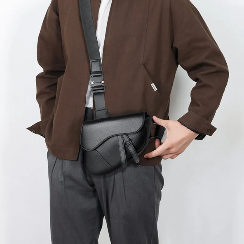 Soft Curve Textured Men's Crossbody saddle Bag detail 15
