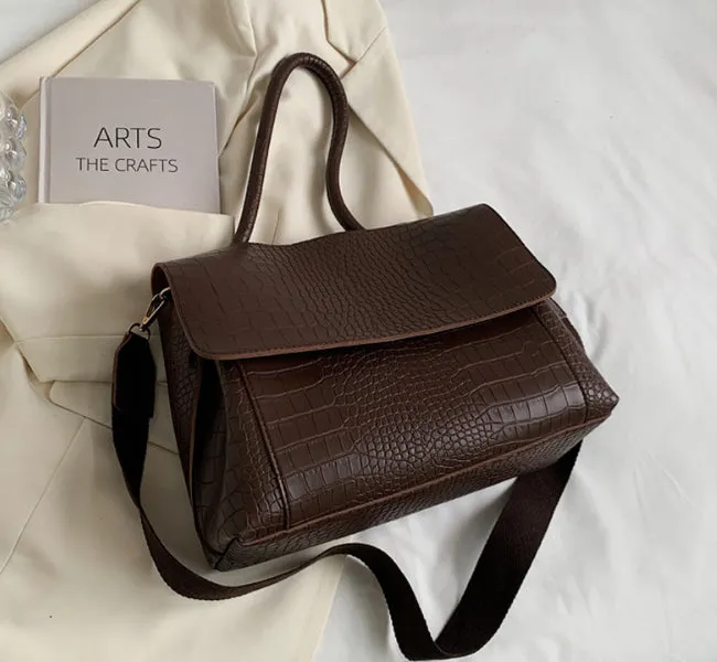 Wide-Band  Commuter Shoulder Tote Bag detail 4